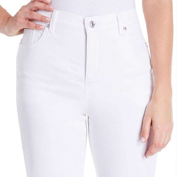 Gloria Vanderbilt Women's Petite Amanda Straight Leg Twill Pant Size 6P - Picture 1 of 4